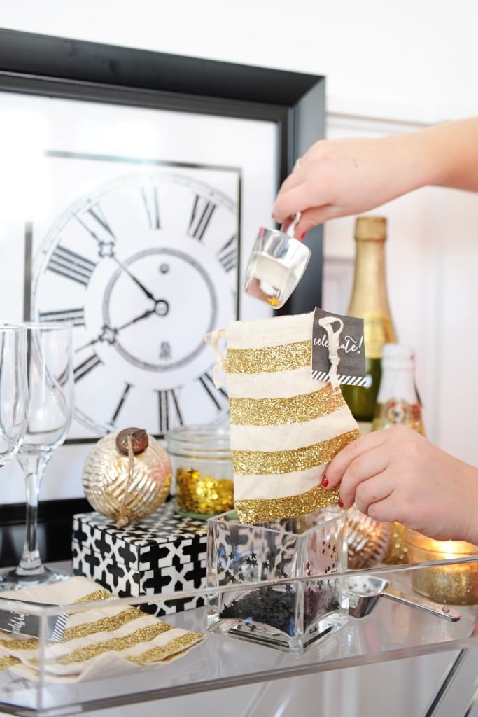 new years confetti buffet confetti bar cute ideas for new years eve wedding confetti ideas