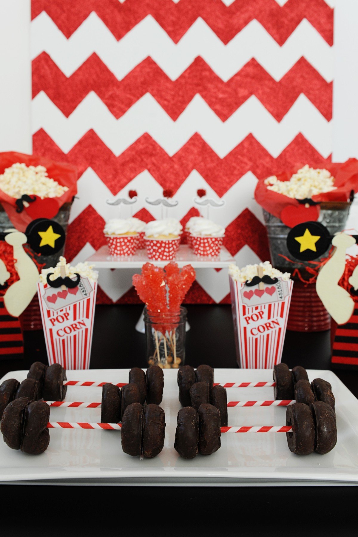 valentine party ideas for kids, cute carnival themed valentine party