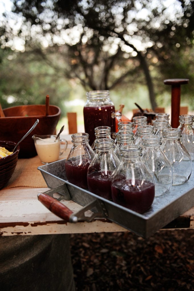 thanksgiving dinner table