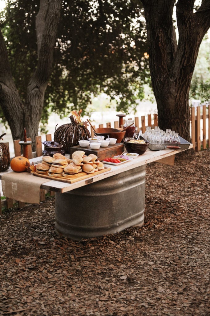 thanksgiving dinner table