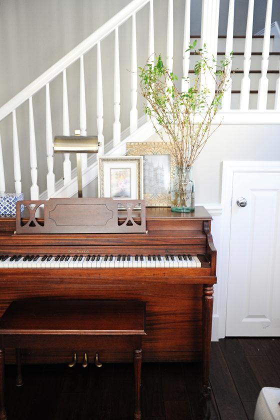 spring home decor ideas and blogger's spring home tours
