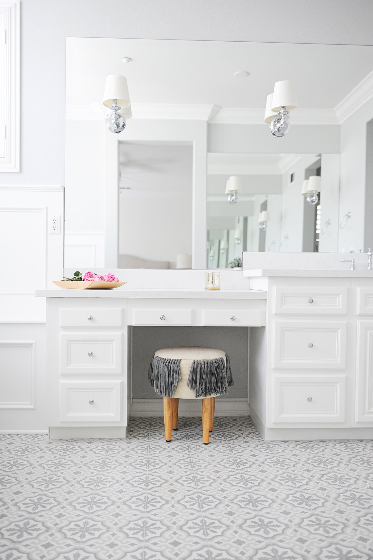 patterned tile bathroom floor