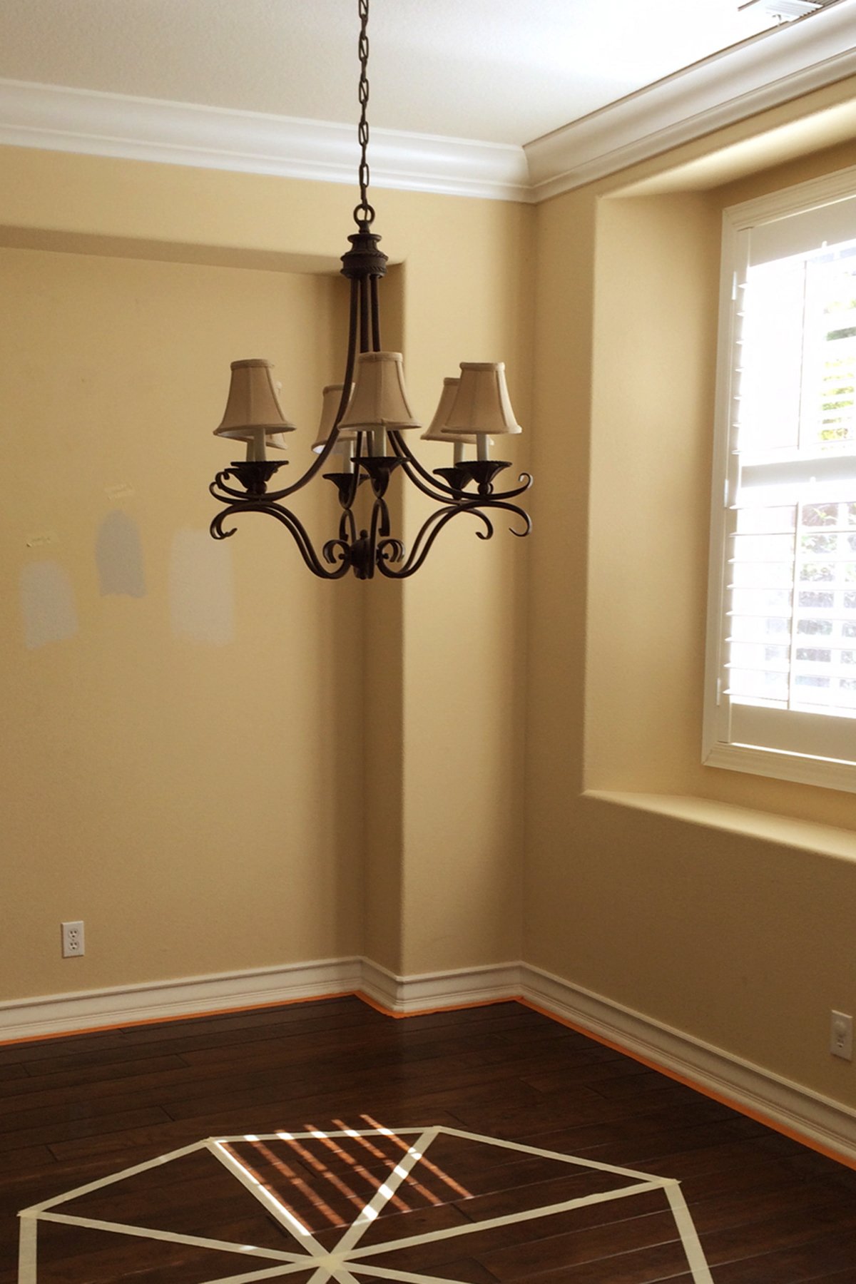 dining room makeover before