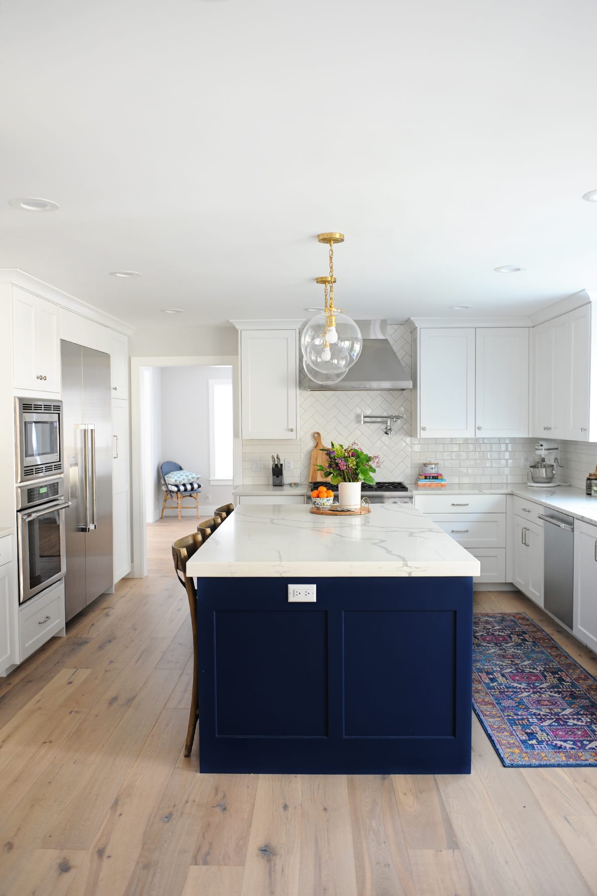 Navy kitchen island with seating new arrivals