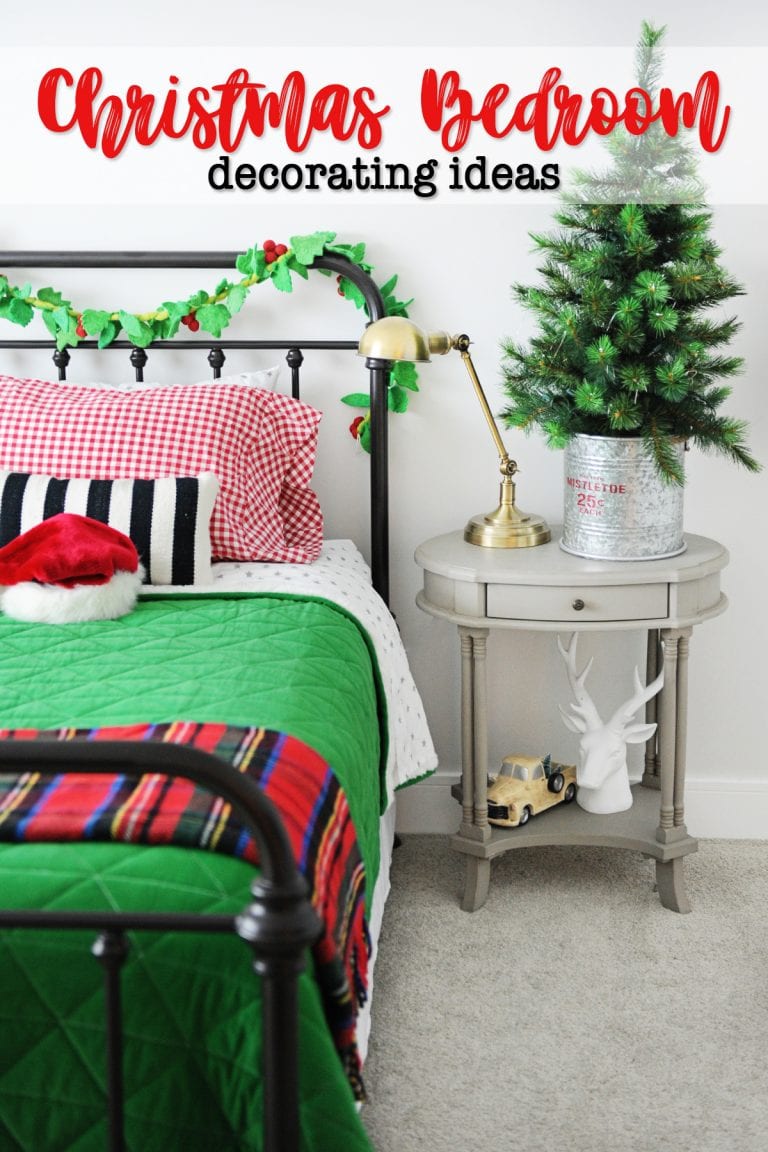 Cute and Cheerful Christmas Bedroom Decorating Ideas — Pink Peppermint ...