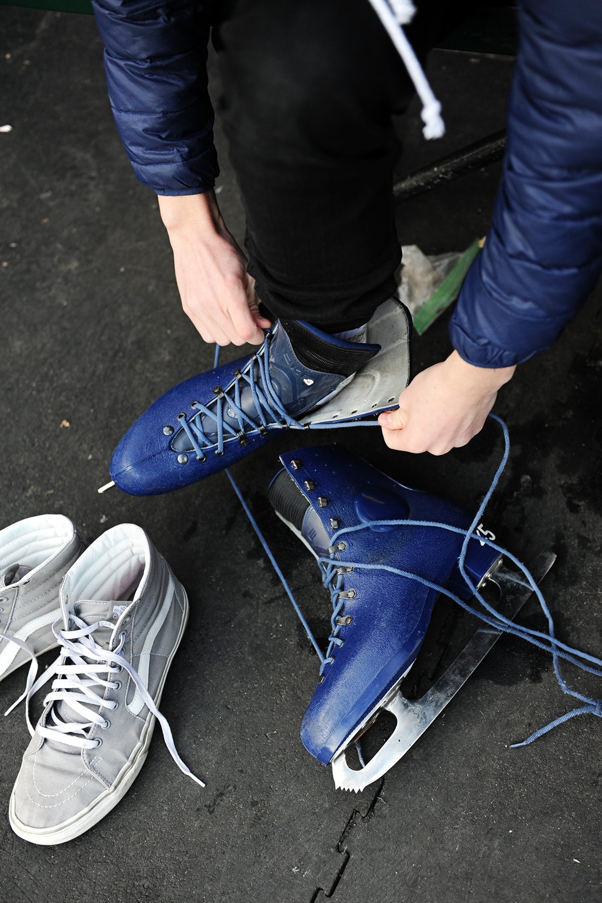 Ice skating in central park 4