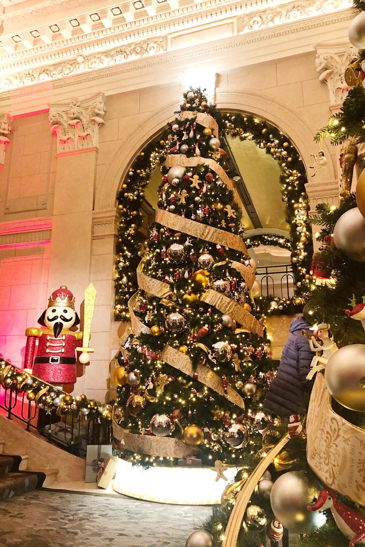 The peninsula nyc christmas decorations