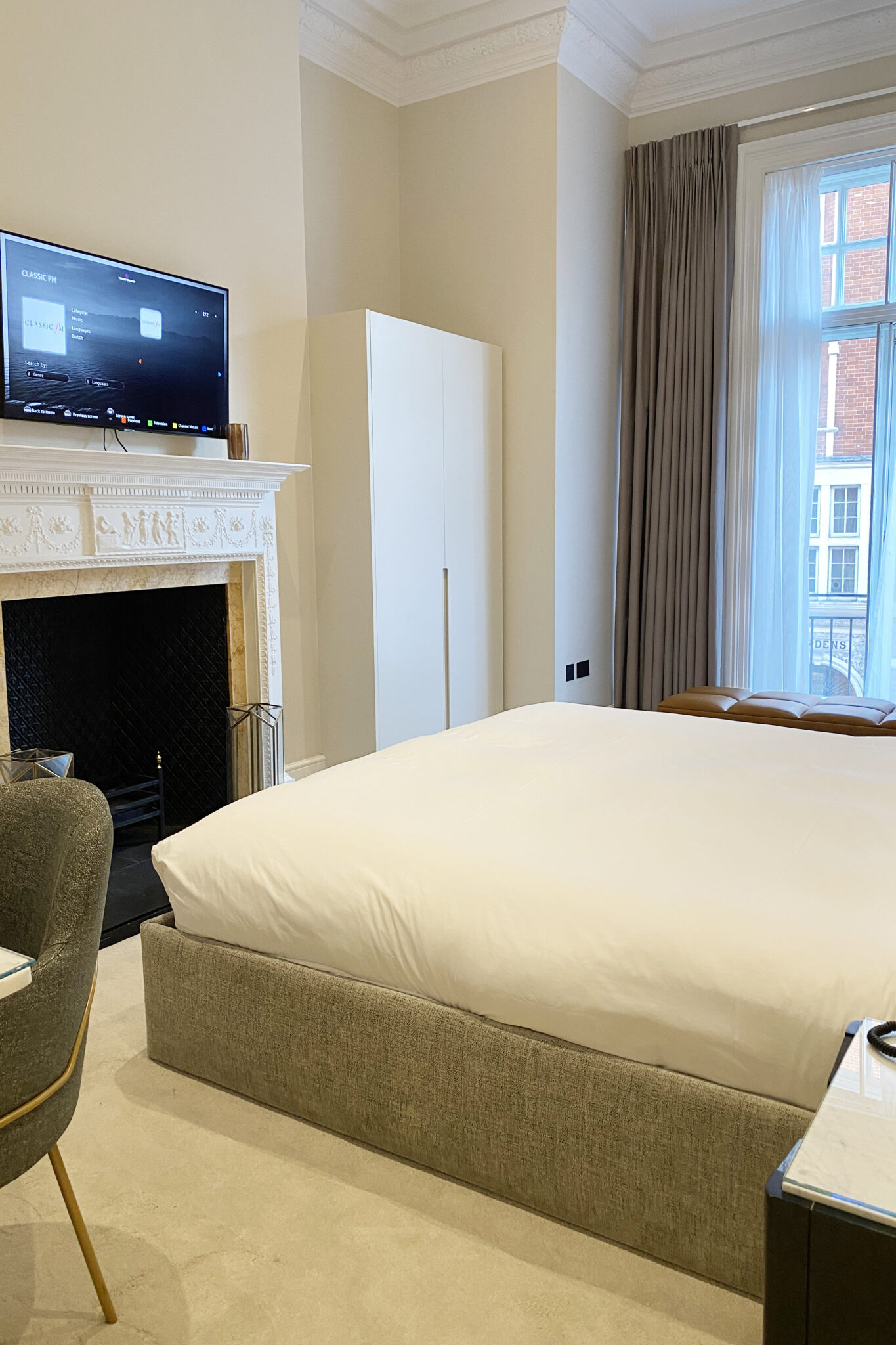 Staying at The Apartments at 11 Cadogan Gardens in Chelsea, London ...