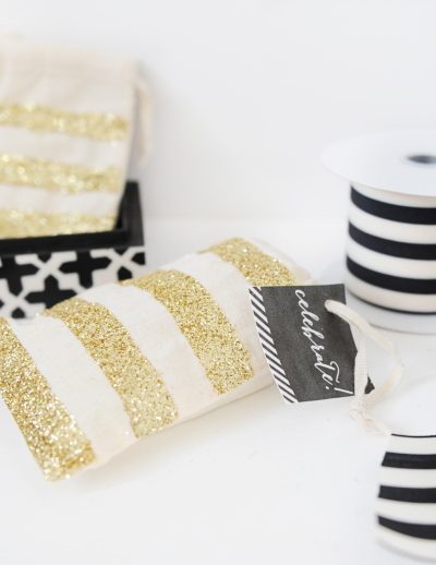 Diy glitter muslin gift card bags