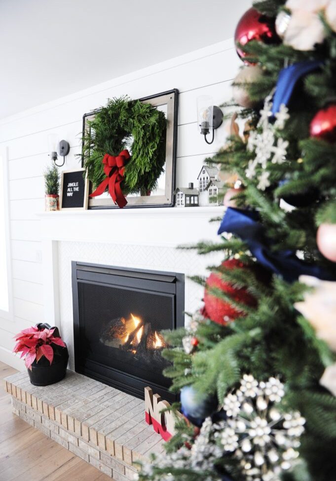 Christmas family room decorating ideas 5