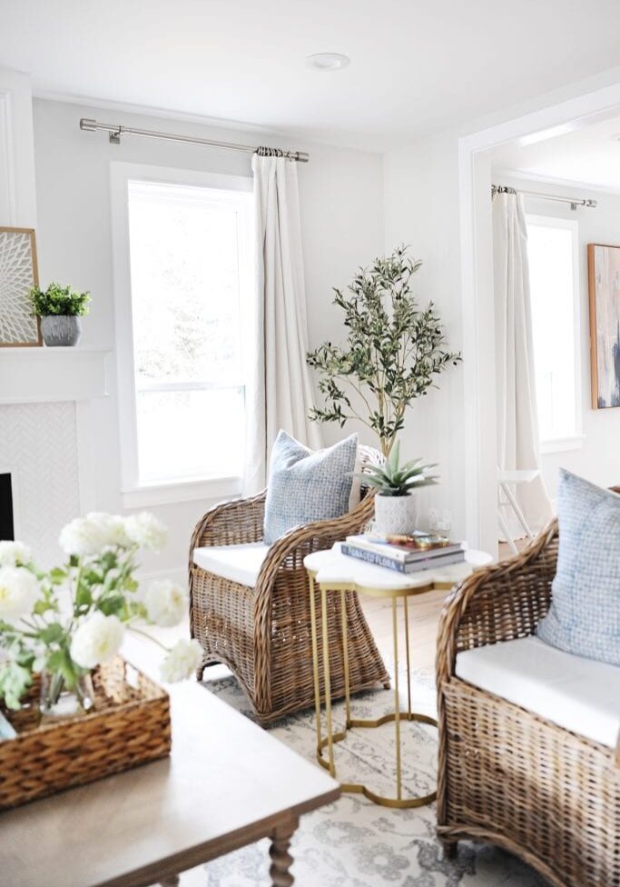 Modern accent chairs