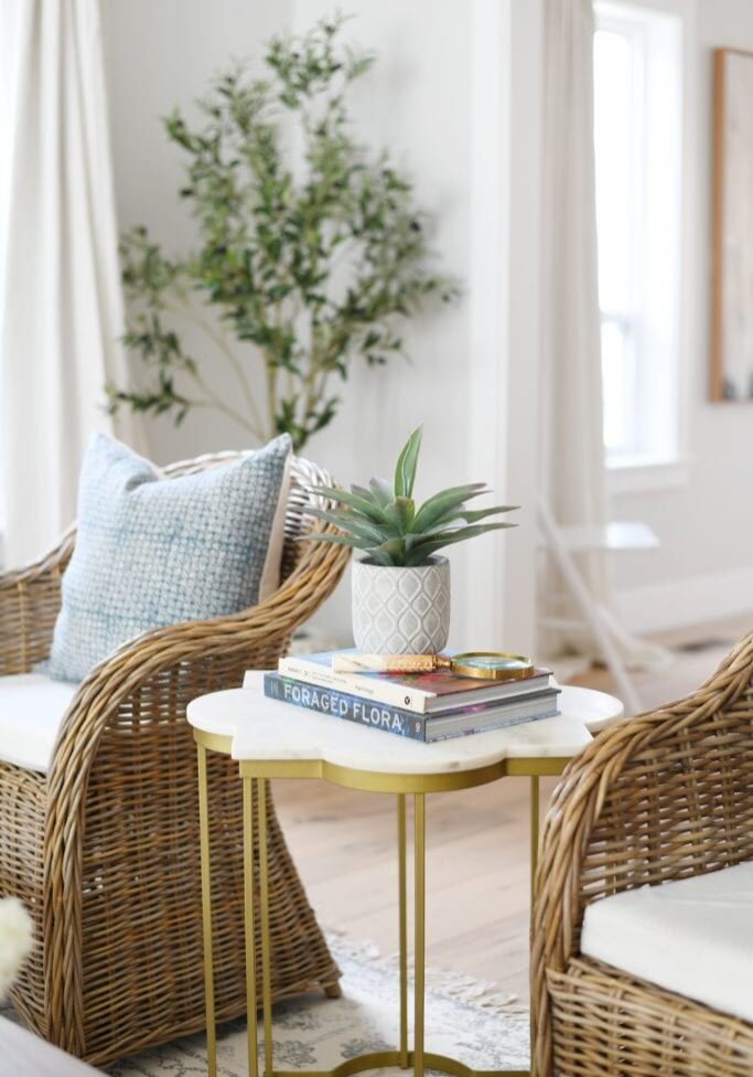 Spring living room decor 8